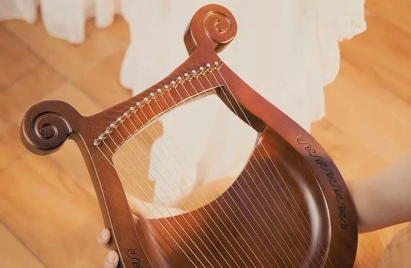 Lyre Harp for Beginners: 7-Step Guide to Play Your First Song