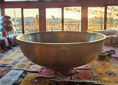 The World's Largest Singing Bowl: Captivating Sounds and Craftsmanship